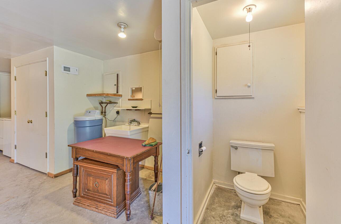 Detail Gallery Image 63 of 78 For 90 Corral De Tierra Ter, Salinas,  CA 93908 - 4 Beds | 2/1 Baths