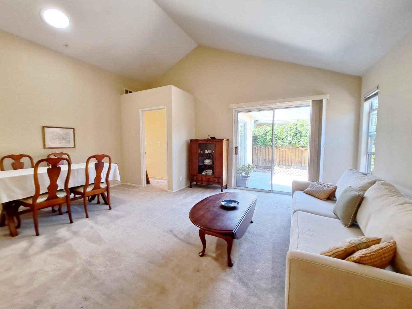 Detail Gallery Image 5 of 32 For 739 Joseph Ln, Morgan Hill,  CA 95037 - 2 Beds | 2 Baths