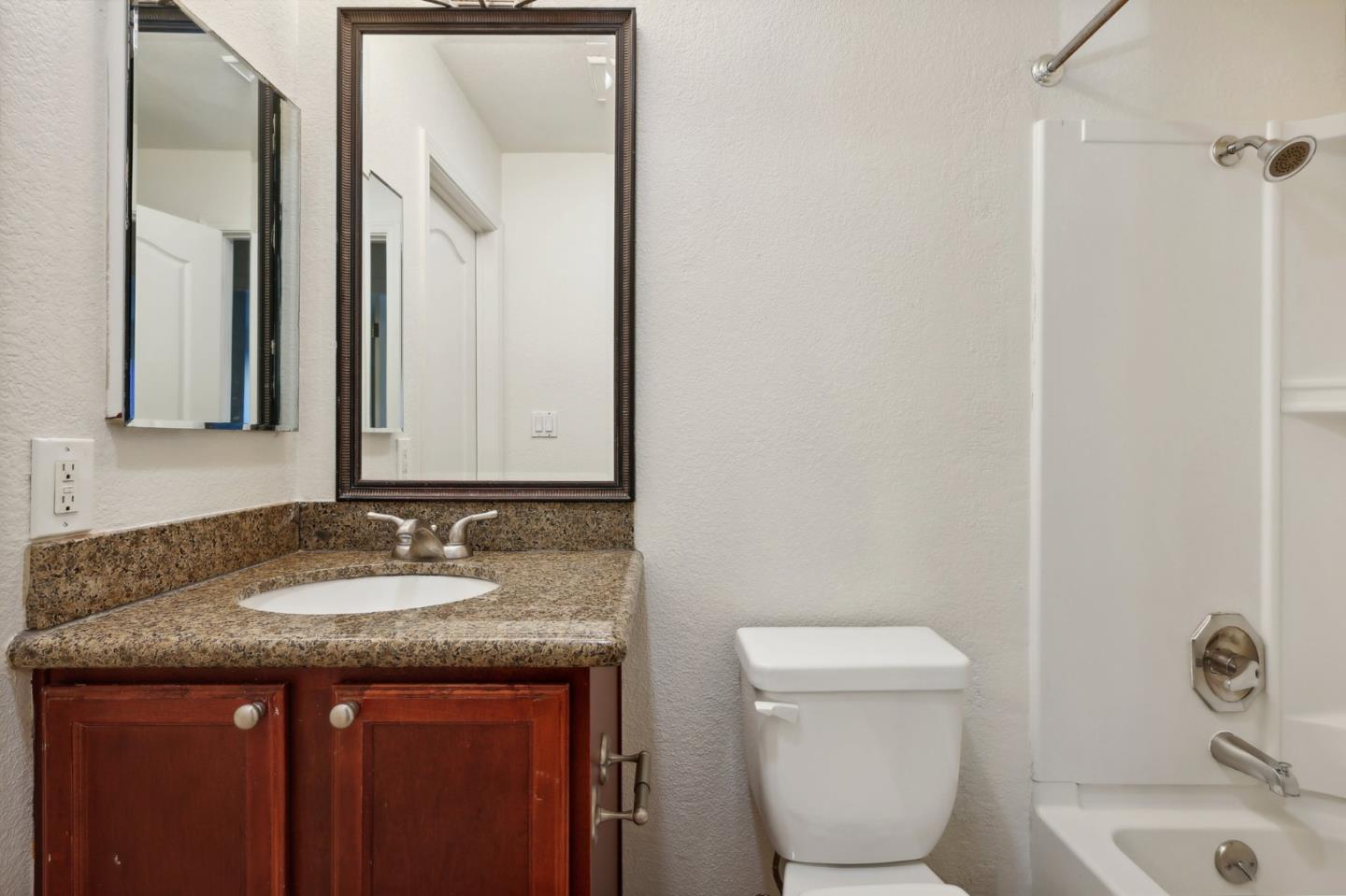 Detail Gallery Image 14 of 27 For 492 Dempsey Rd #194,  Milpitas,  CA 95035 - 2 Beds | 1 Baths