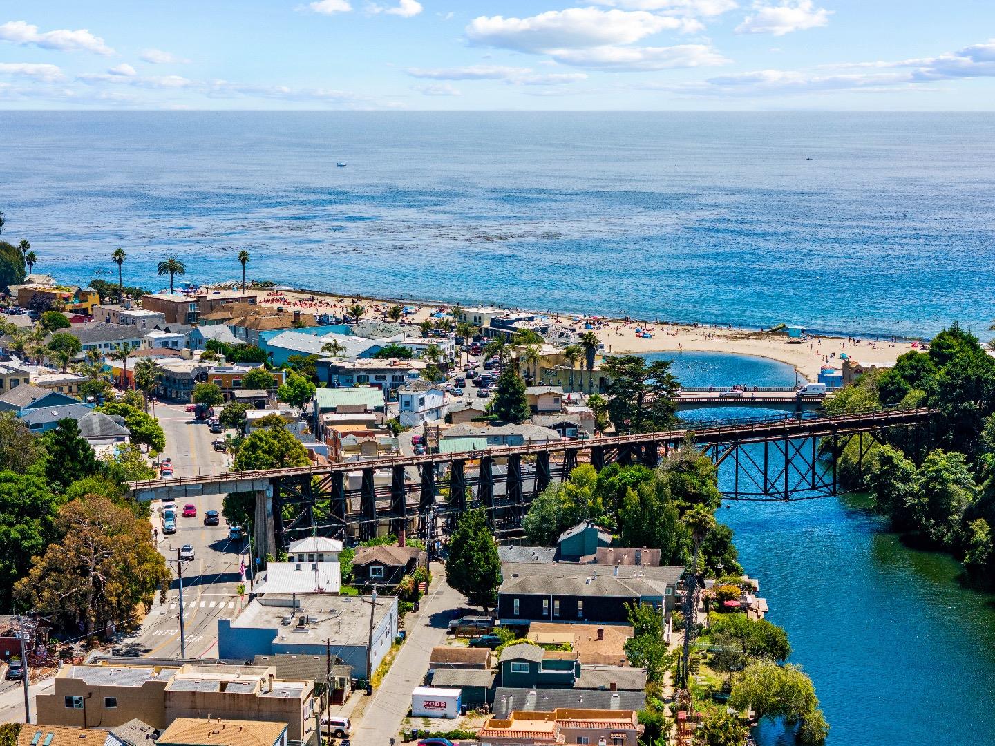 Detail Gallery Image 29 of 67 For 508 Oak Dr, Capitola,  CA 95010 - 3 Beds | 2 Baths