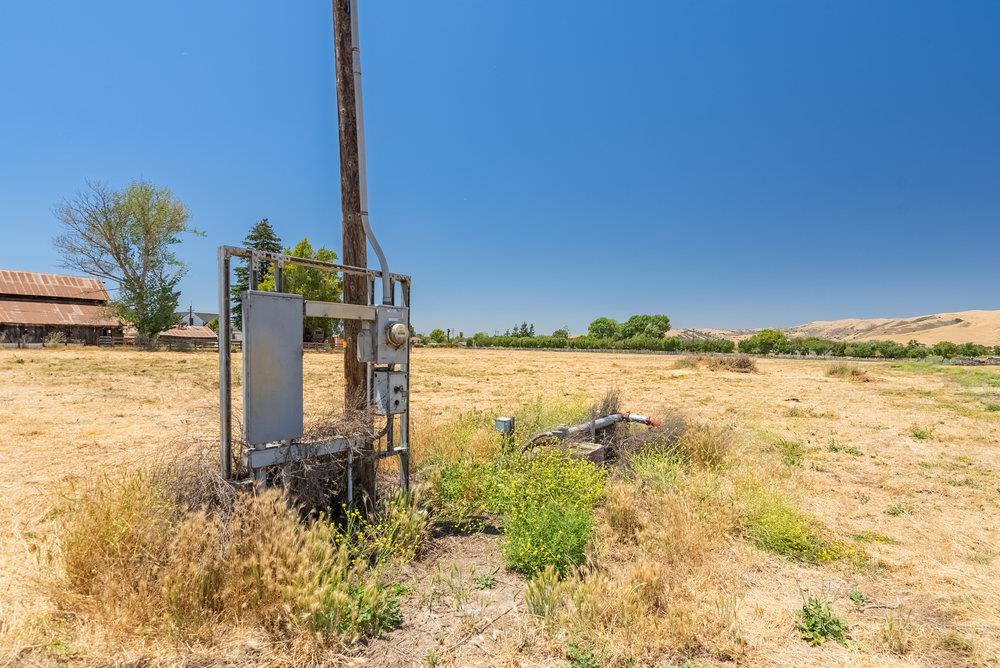 Detail Gallery Image 17 of 19 For 7327 Lovers Ln, Hollister,  CA 95023 - – Beds | – Baths