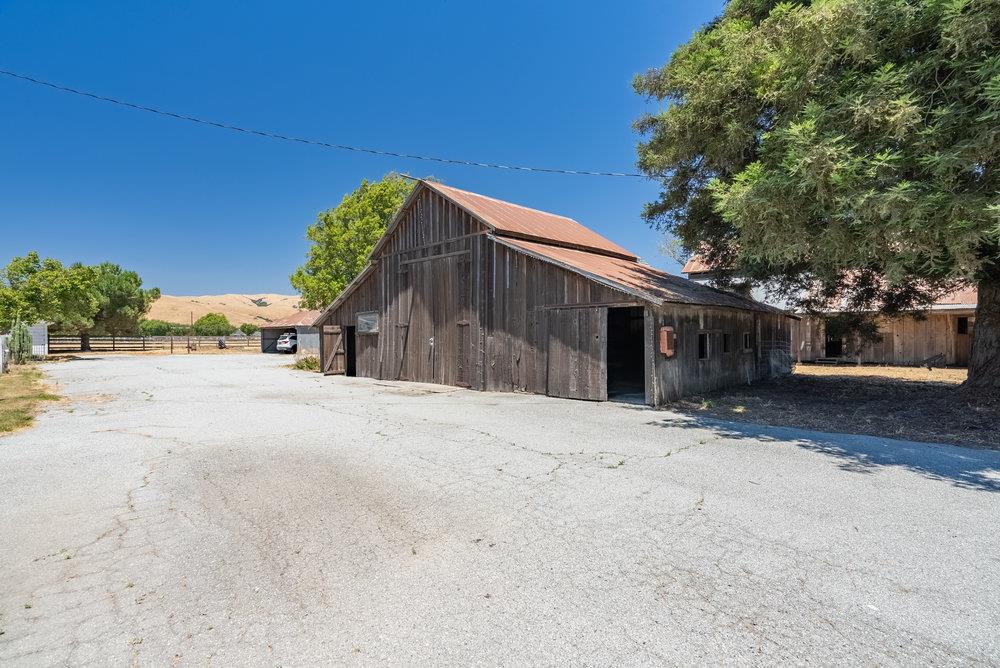 Detail Gallery Image 42 of 79 For 7313 Lovers Ln, Hollister,  CA 95023 - 4 Beds | 2/1 Baths