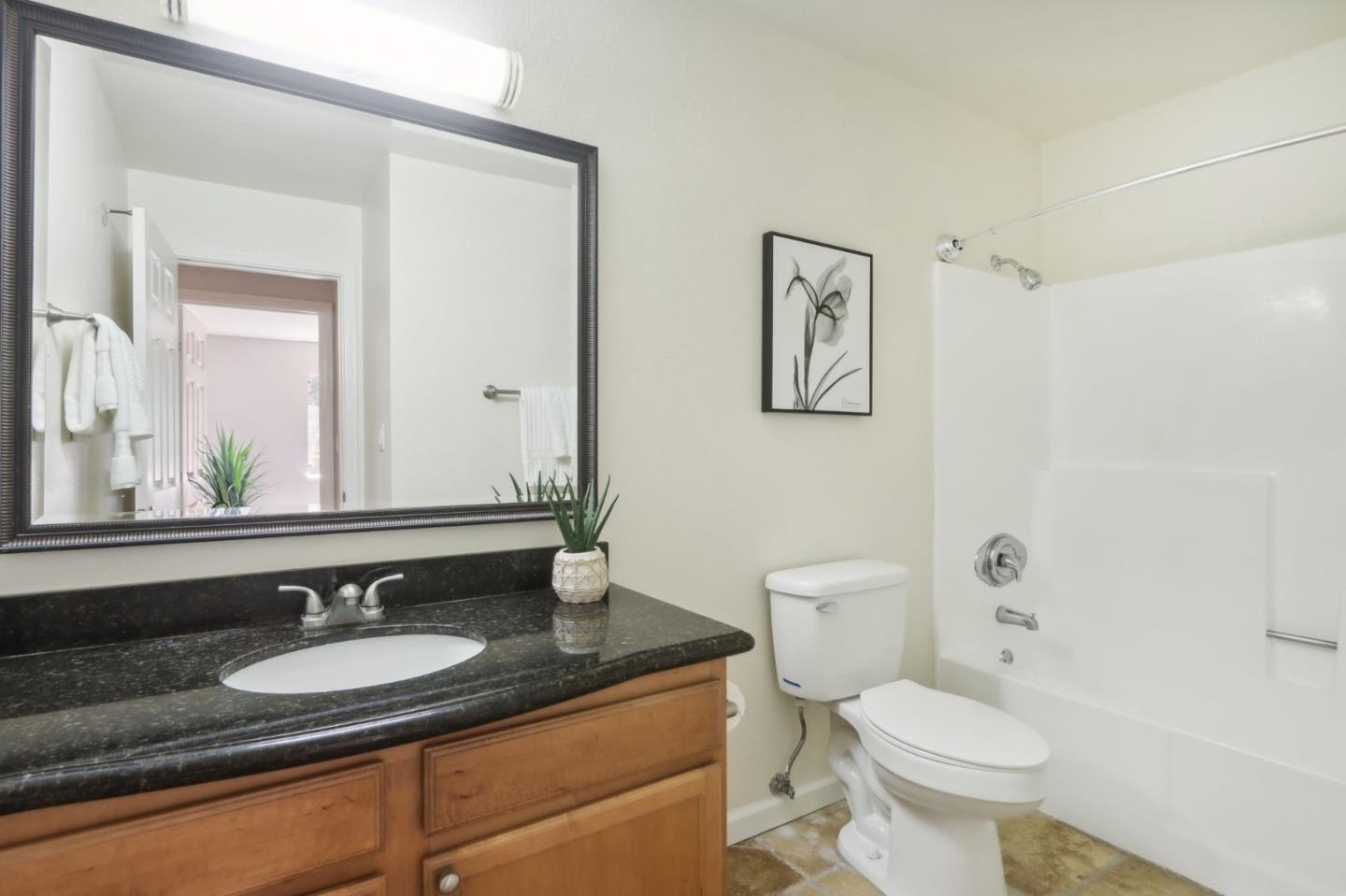 Detail Gallery Image 14 of 23 For 880 E Fremont Ave #321,  Sunnyvale,  CA 94087 - 2 Beds | 1 Baths