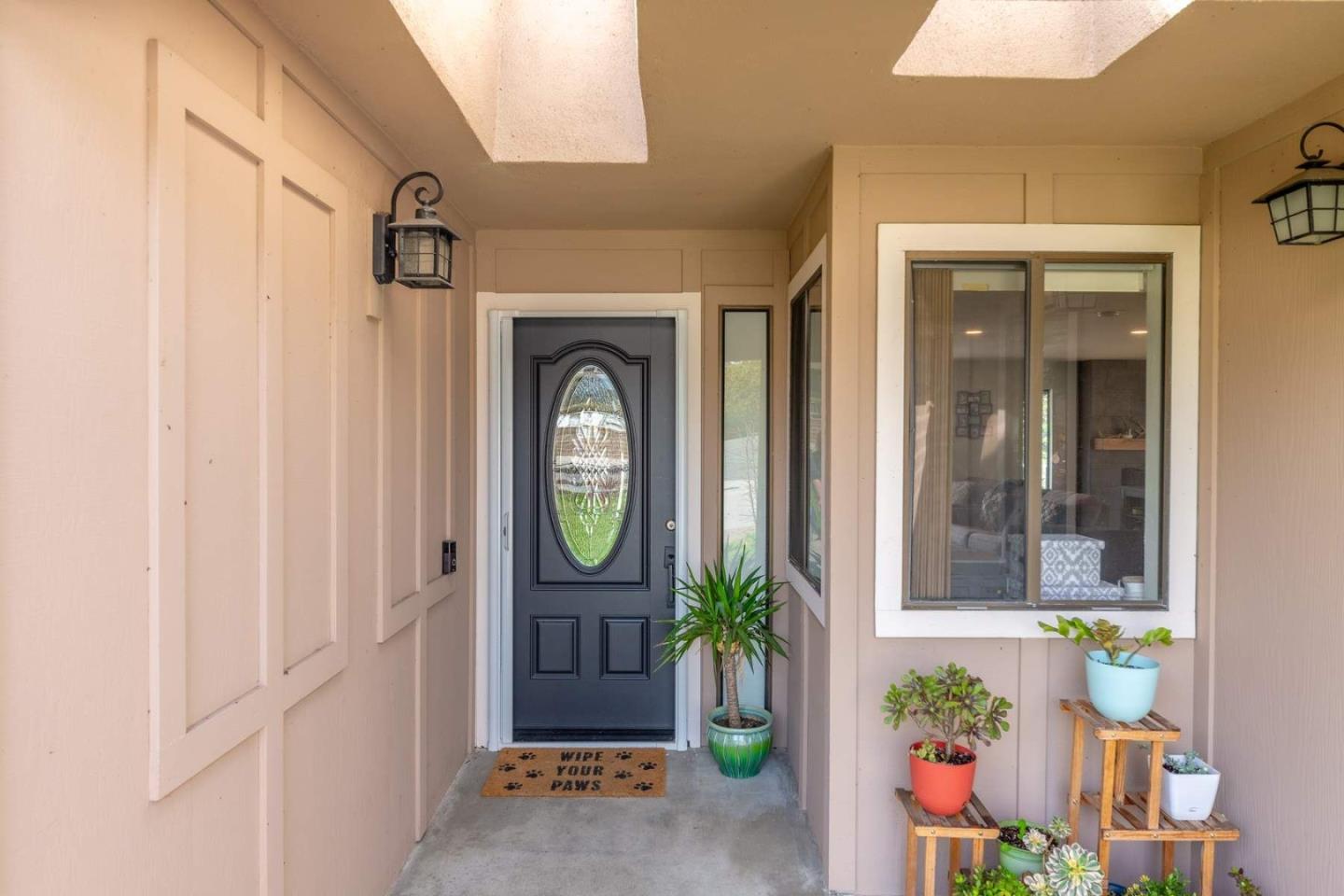 Detail Gallery Image 6 of 46 For 9946 Pampas Path, Salinas,  CA 93907 - 3 Beds | 2 Baths