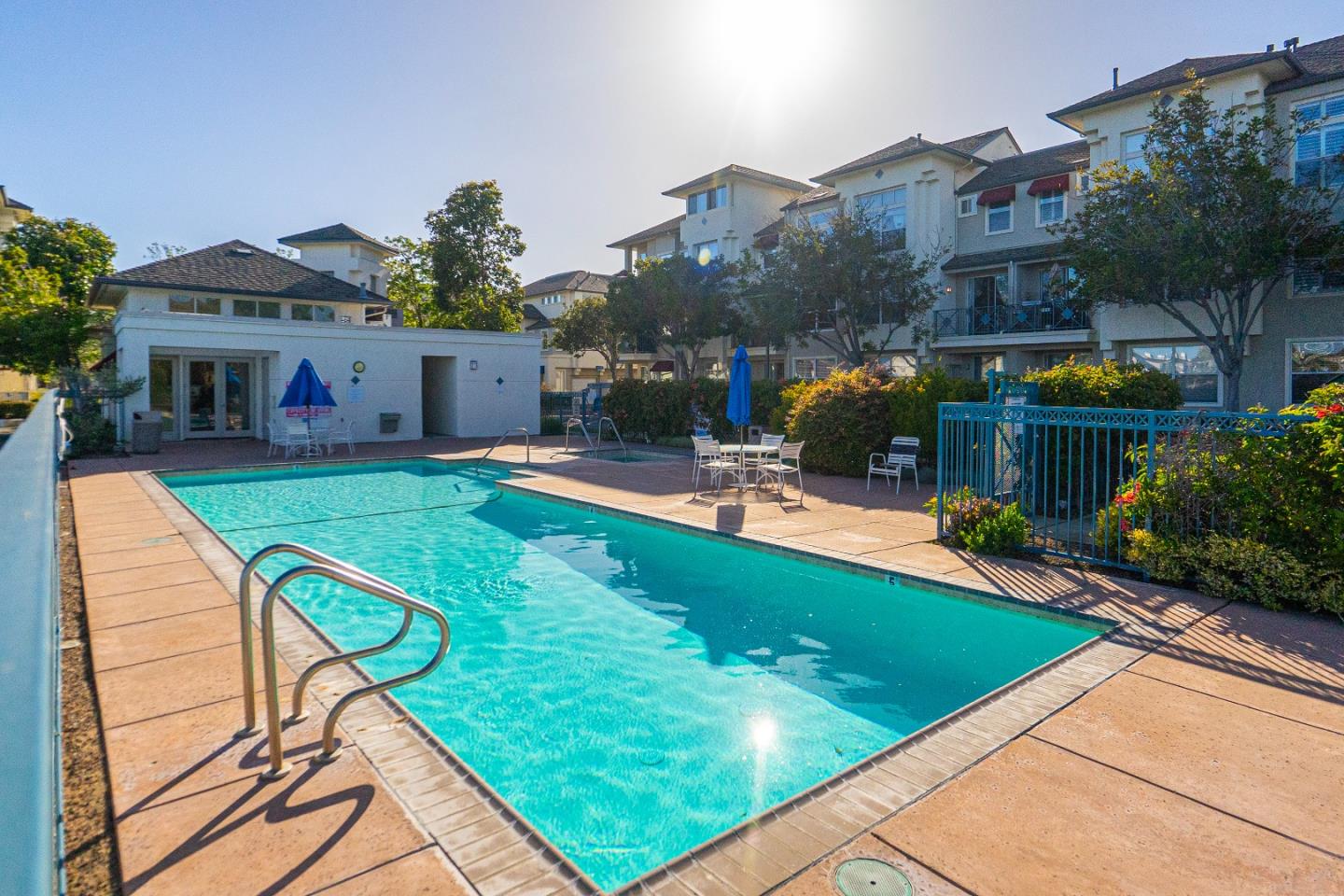 Detail Gallery Image 31 of 47 For 701 Baltic Cir #711,  Redwood City,  CA 94065 - 2 Beds | 2/1 Baths