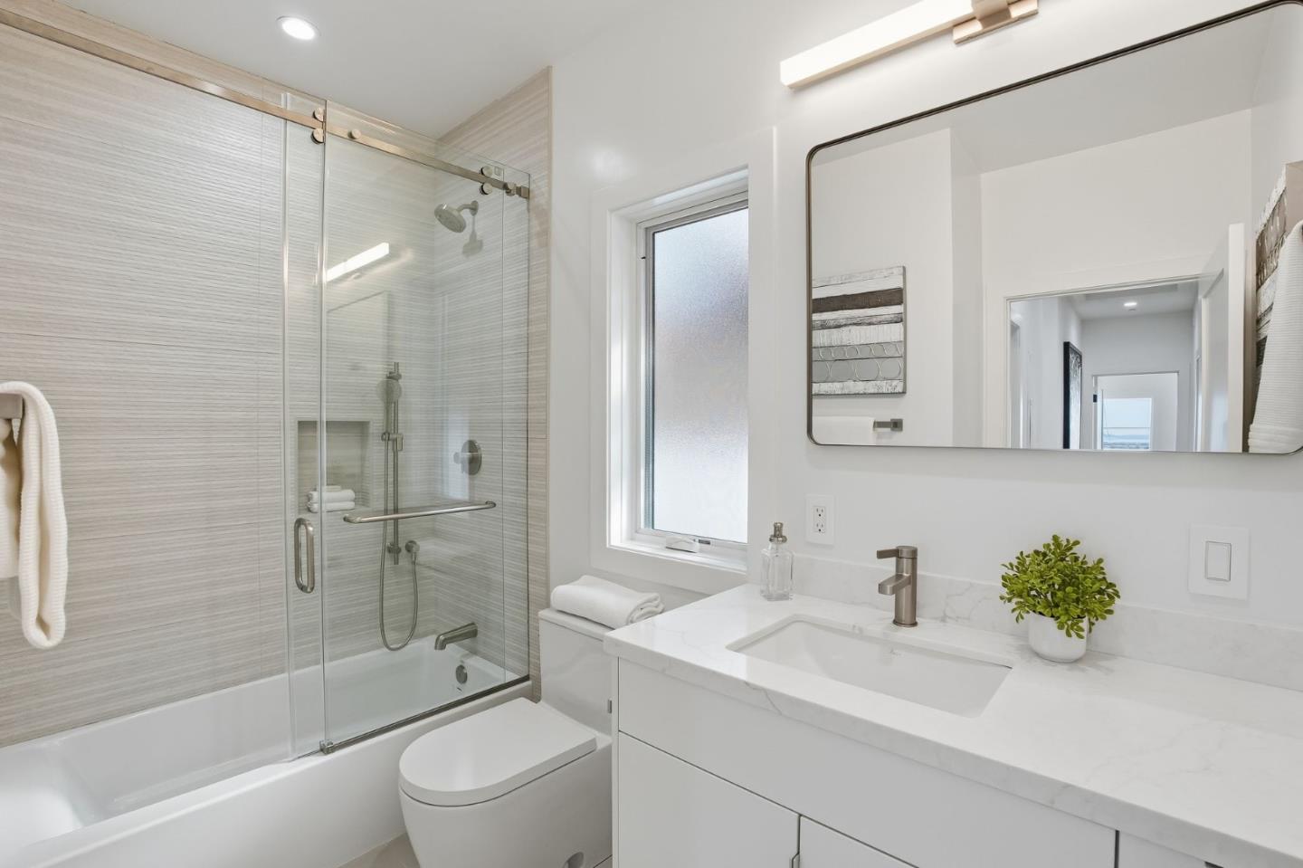 Detail Gallery Image 34 of 85 For 275 41st Ave, San Mateo,  CA 94403 - 4 Beds | 3 Baths