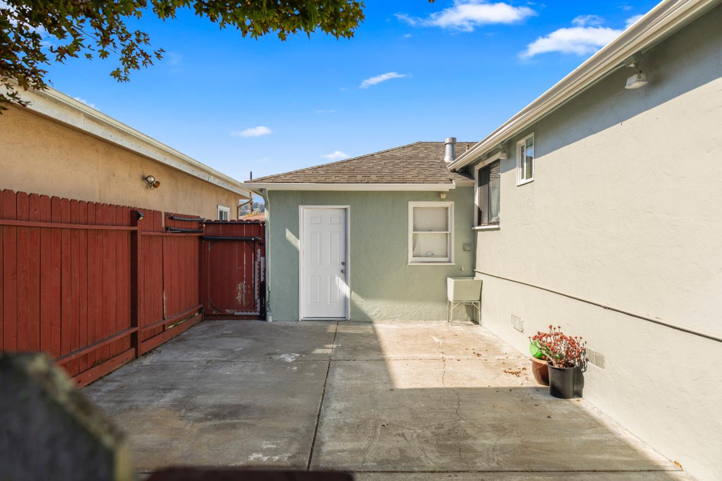 Detail Gallery Image 24 of 25 For 214 Maywood Way, South San Francisco,  CA 94080 - 2 Beds | 1 Baths