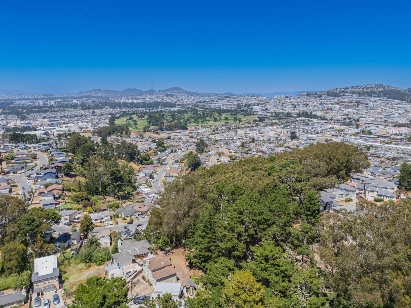 Detail Gallery Image 32 of 59 For 609 Larchmont Dr, Daly City,  CA 94015 - 3 Beds | 1 Baths