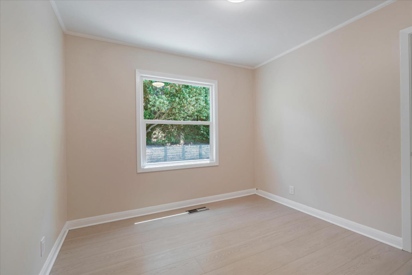 Detail Gallery Image 53 of 59 For 609 Larchmont Dr, Daly City,  CA 94015 - 3 Beds | 1 Baths