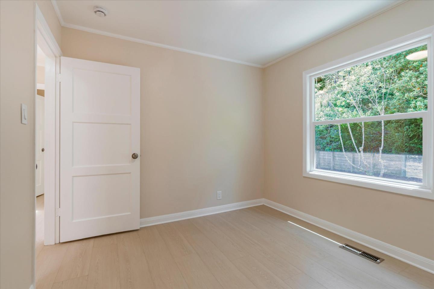 Detail Gallery Image 54 of 59 For 609 Larchmont Dr, Daly City,  CA 94015 - 3 Beds | 1 Baths