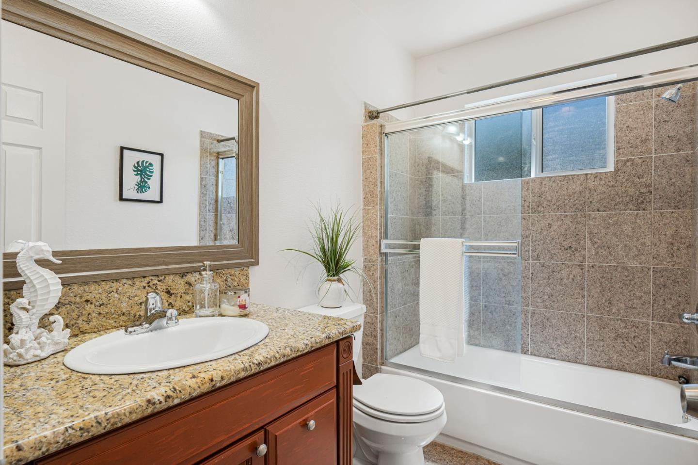 Detail Gallery Image 32 of 54 For 452 Elm Ct, Milpitas,  CA 95035 - 6 Beds | 3/1 Baths