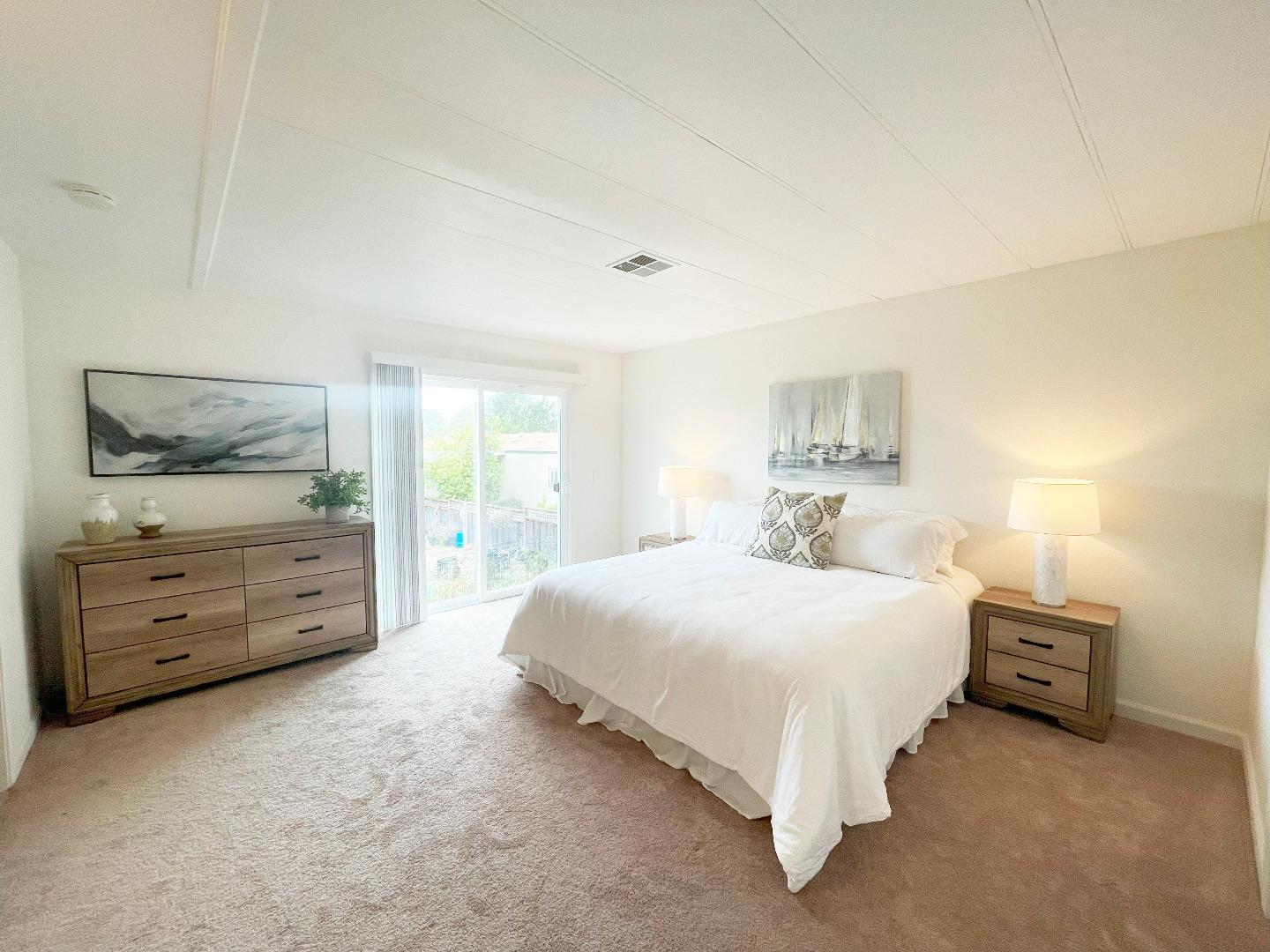 19 Canada Cove Ave # 19, Half Moon Bay, California 94019, 2 Bedrooms Bedrooms, ,2 BathroomsBathrooms,Manufactured In Park,For Sale,19 Canada Cove Ave # 19,ML81974302