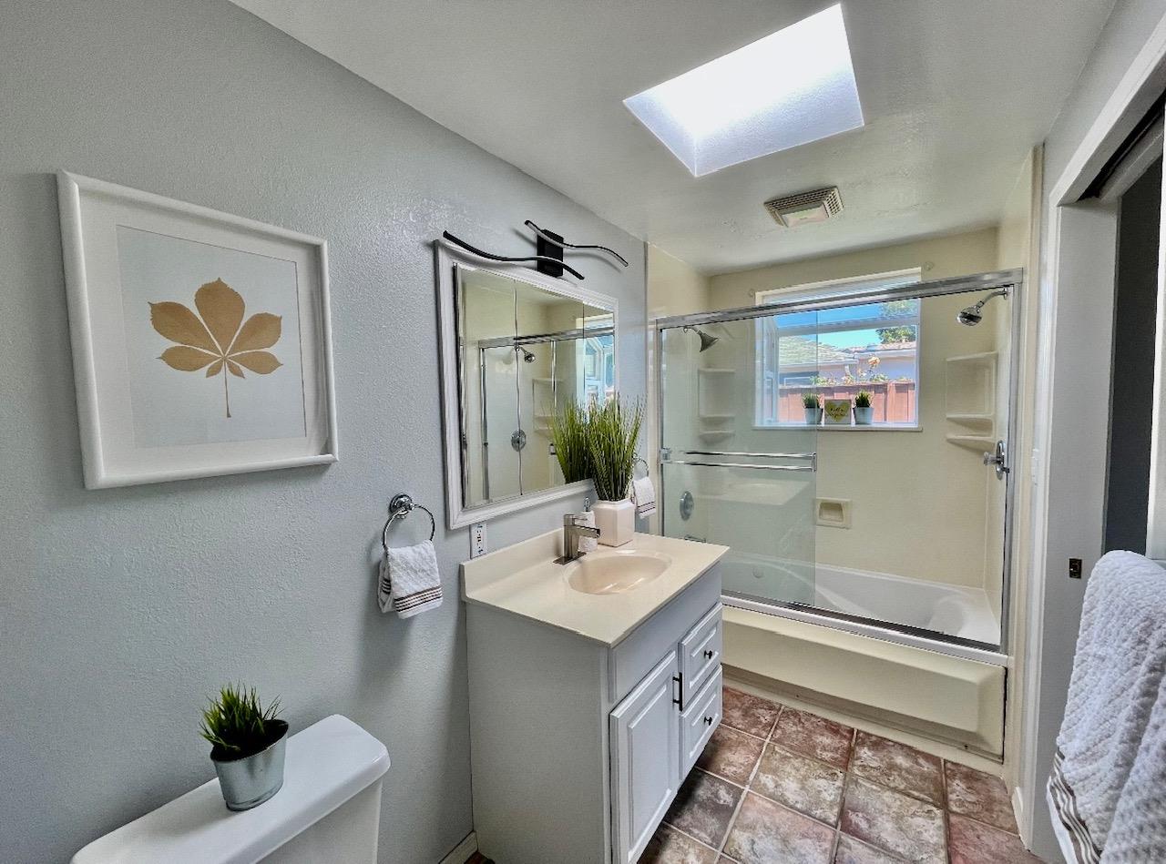 Detail Gallery Image 23 of 32 For 1028 via Honda, San Lorenzo,  CA 94580 - 3 Beds | 2 Baths