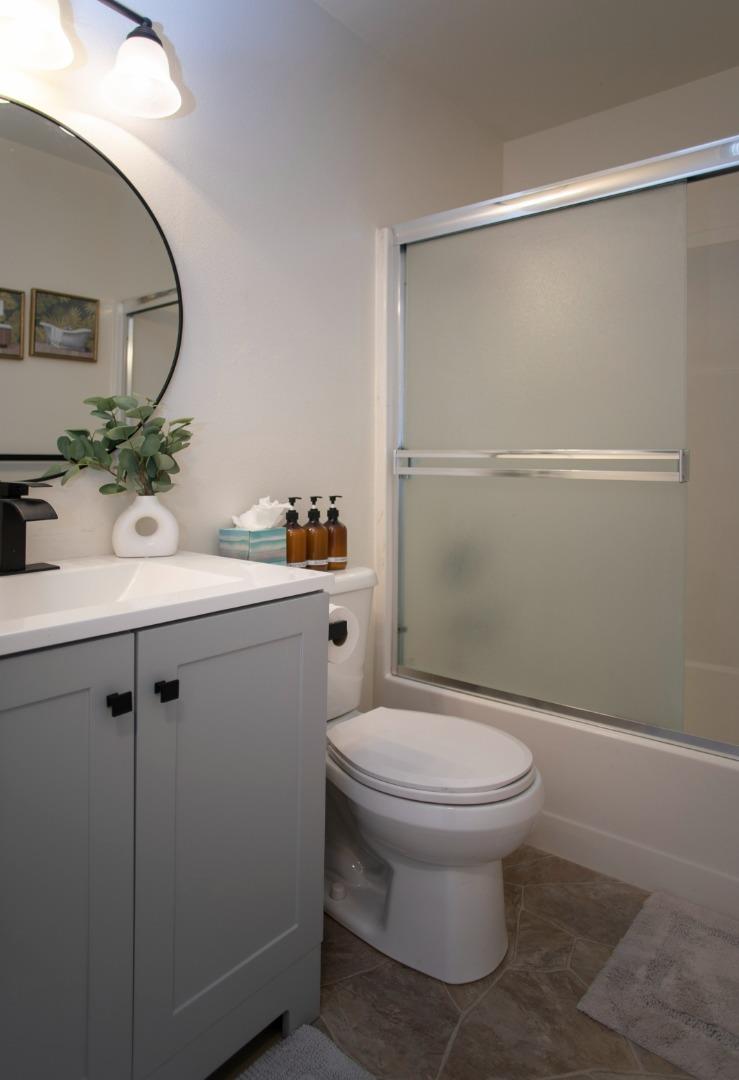 Detail Gallery Image 14 of 35 For 307 Virgin St, Monterey,  CA 93940 - 3 Beds | 2 Baths