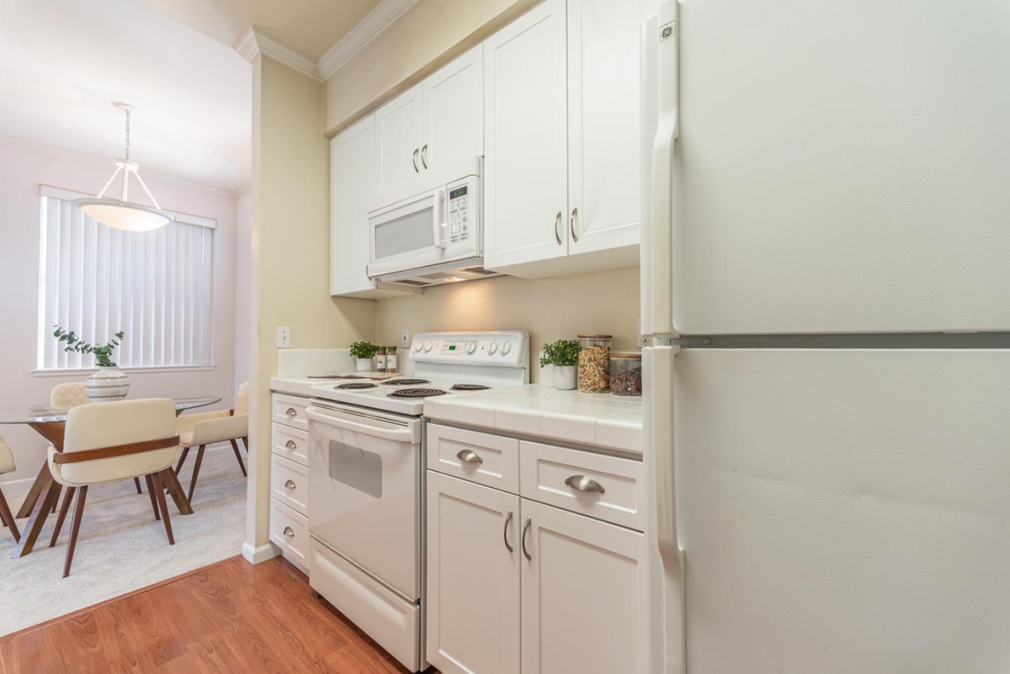 Detail Gallery Image 8 of 34 For 1982 W Bayshore Rd #230,  East Palo Alto,  CA 94303 - 1 Beds | 1 Baths