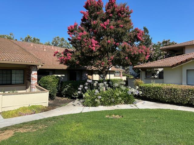 Detail Gallery Image 2 of 28 For 5444 Colony Field Dr, San Jose,  CA 95123 - 2 Beds | 1 Baths