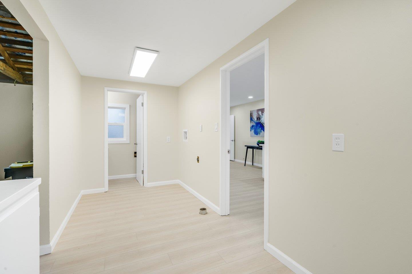 Detail Gallery Image 10 of 38 For 1487 Barton Dr, Sunnyvale,  CA 94087 - 4 Beds | 2/1 Baths