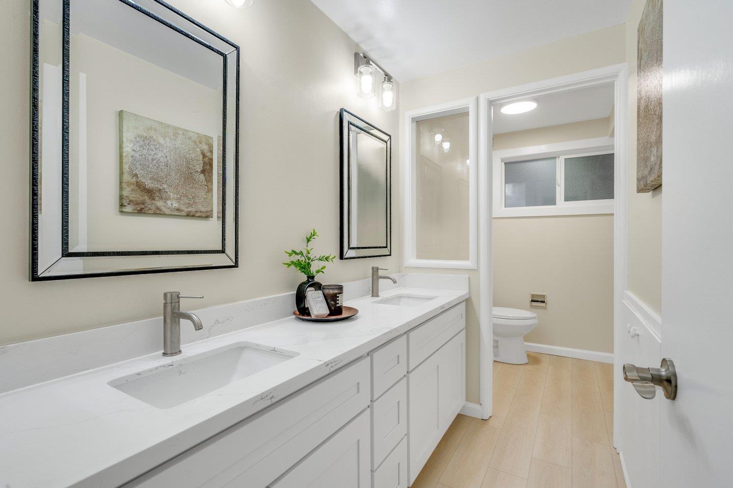 Detail Gallery Image 19 of 38 For 1487 Barton Dr, Sunnyvale,  CA 94087 - 4 Beds | 2/1 Baths