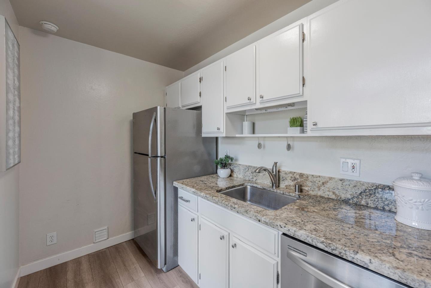 Detail Gallery Image 7 of 36 For 1131 Compass Ln #217,  Foster City,  CA 94404 - 1 Beds | 1 Baths