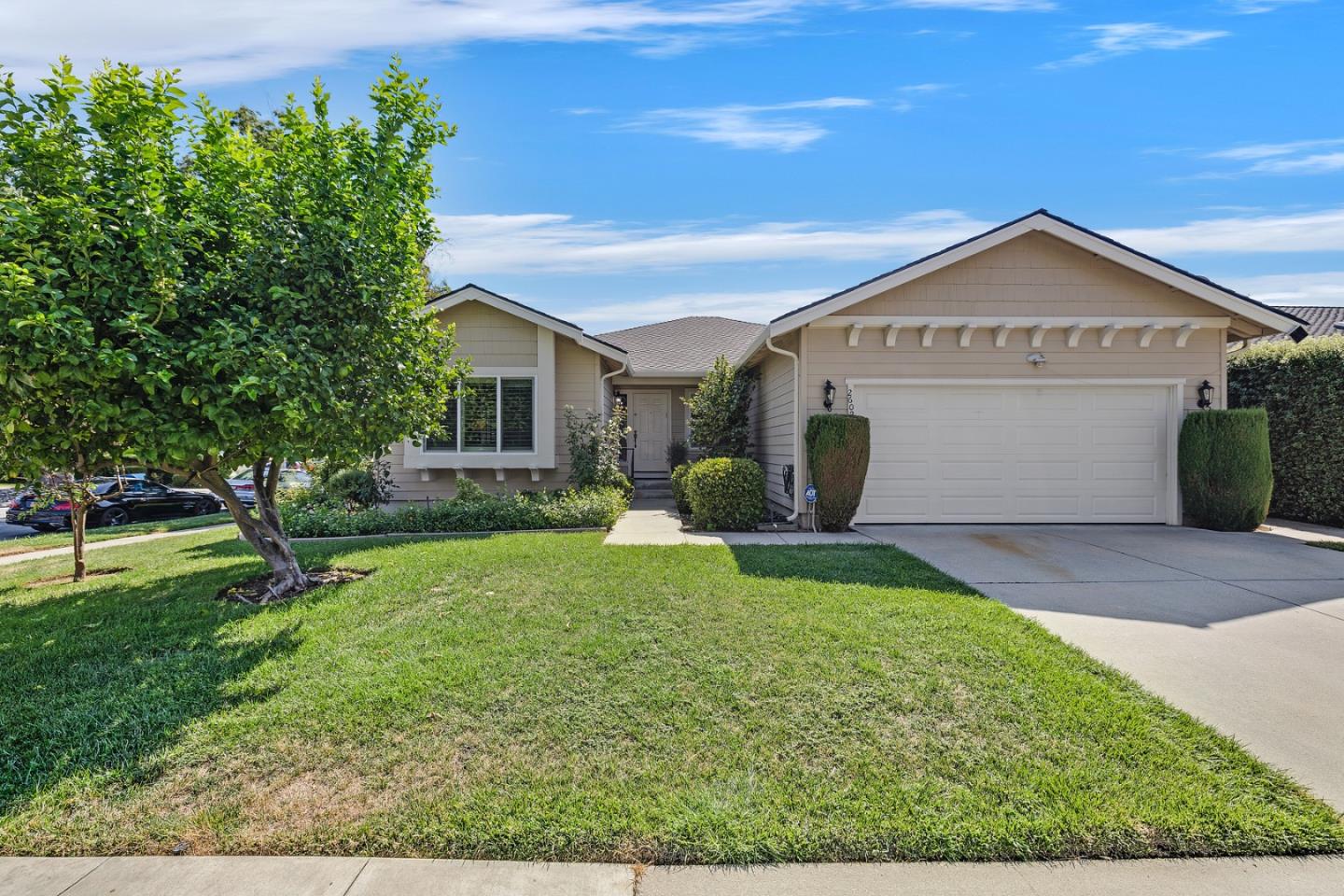 Detail Gallery Image 1 of 1 For 2602 Glenbriar Dr, Saratoga,  CA 95070 - 4 Beds | 2 Baths