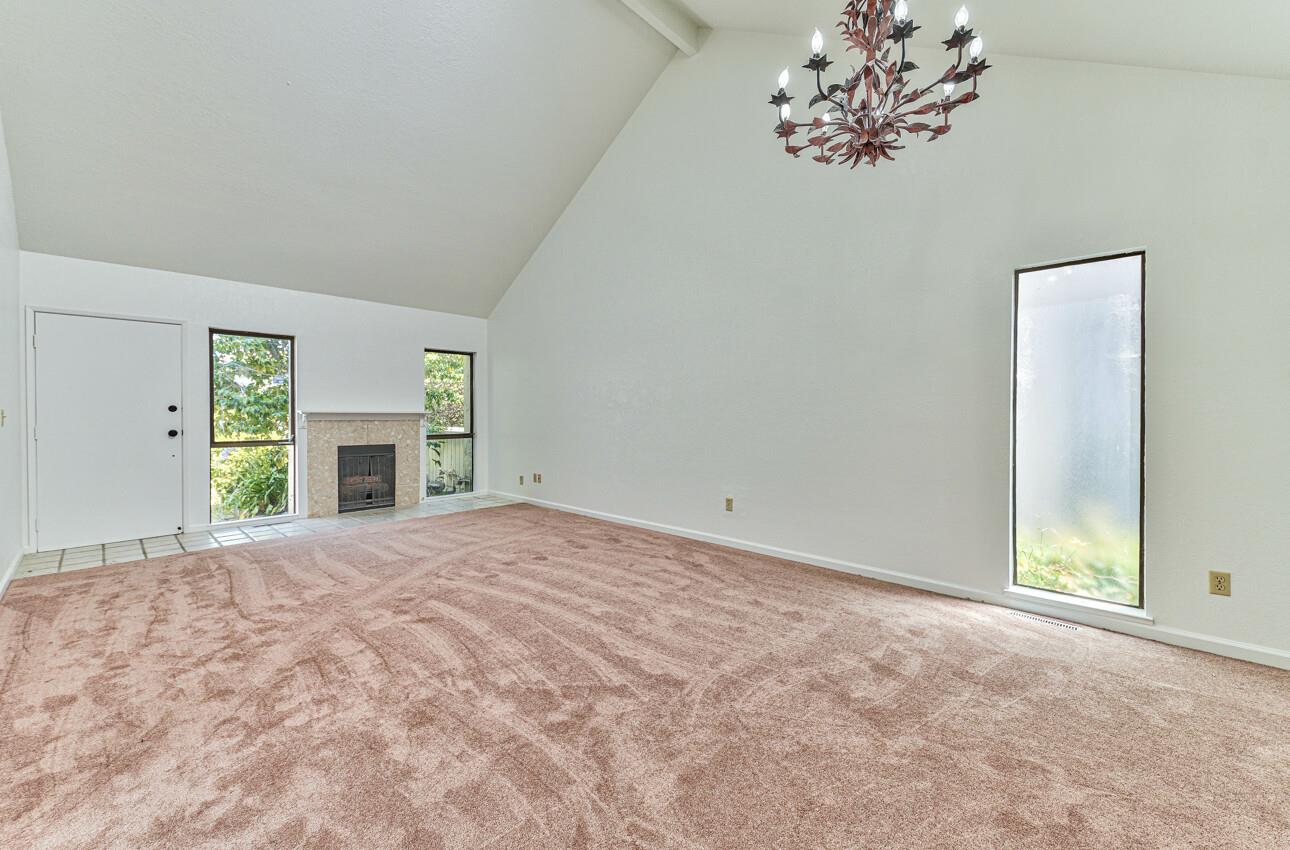 Detail Gallery Image 6 of 35 For 4000 Rio Rd #36,  Carmel,  CA 93923 - 2 Beds | 2 Baths