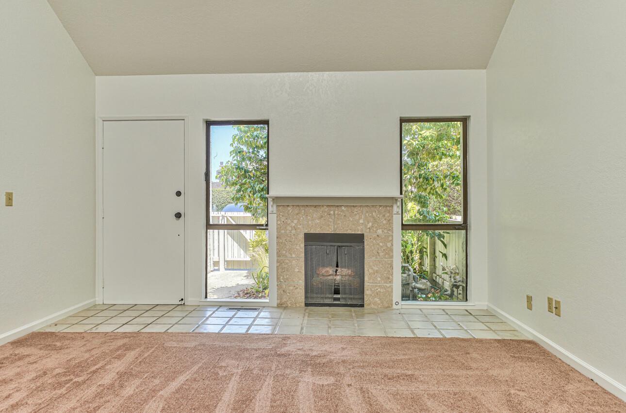 Detail Gallery Image 8 of 35 For 4000 Rio Rd #36,  Carmel,  CA 93923 - 2 Beds | 2 Baths