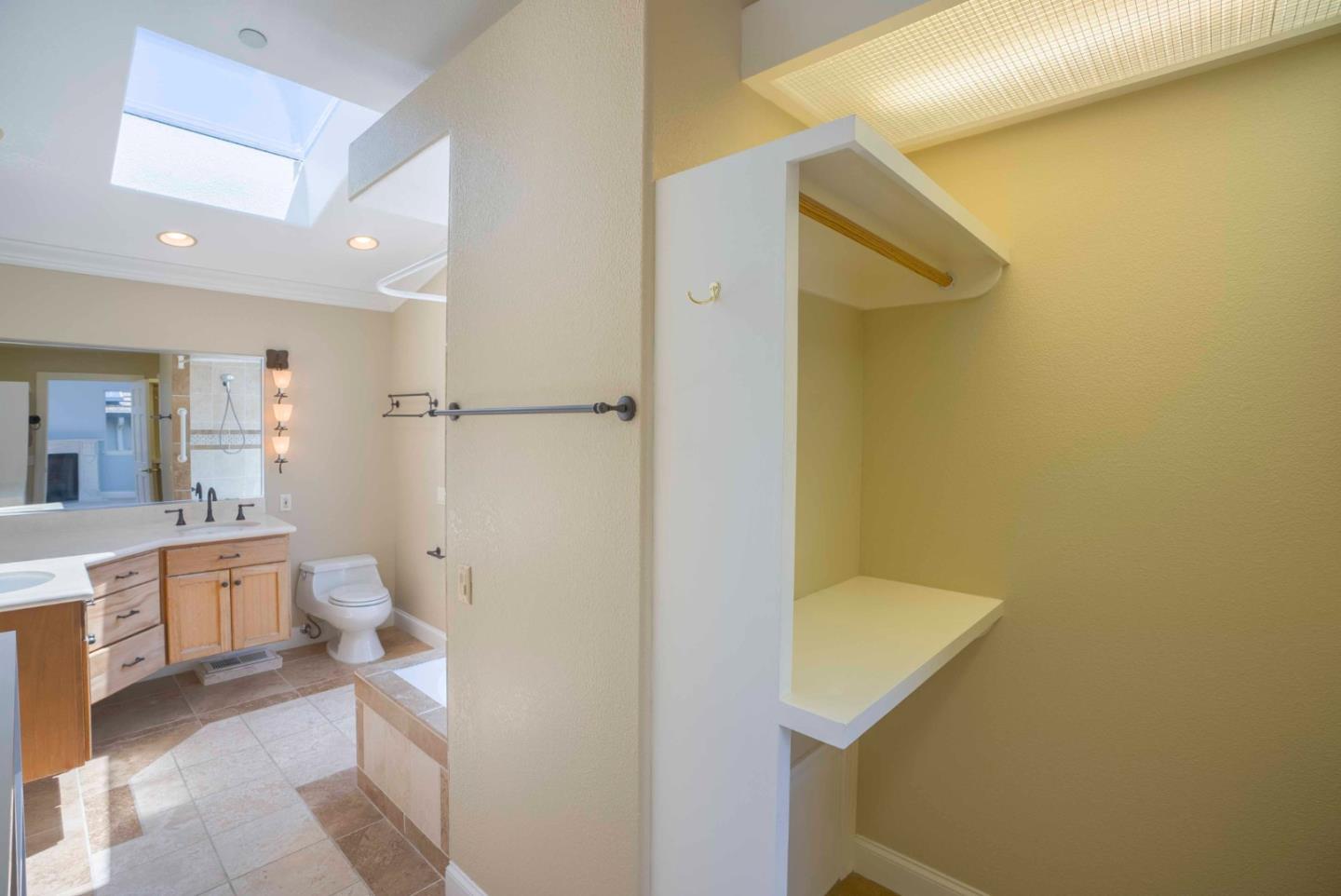 Detail Gallery Image 20 of 37 For 379 San Juan Ave, El Granada,  CA 94018 - 3 Beds | 2/1 Baths