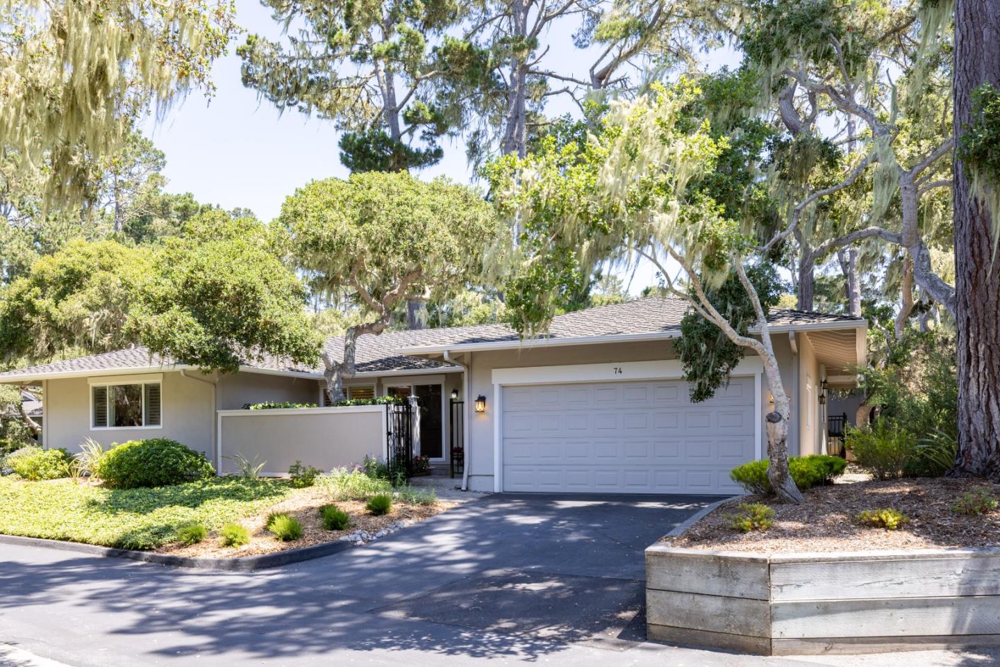 Detail Gallery Image 1 of 22 For 74 Country Club Gate, Pacific Grove,  CA 93950 - 3 Beds | 2 Baths