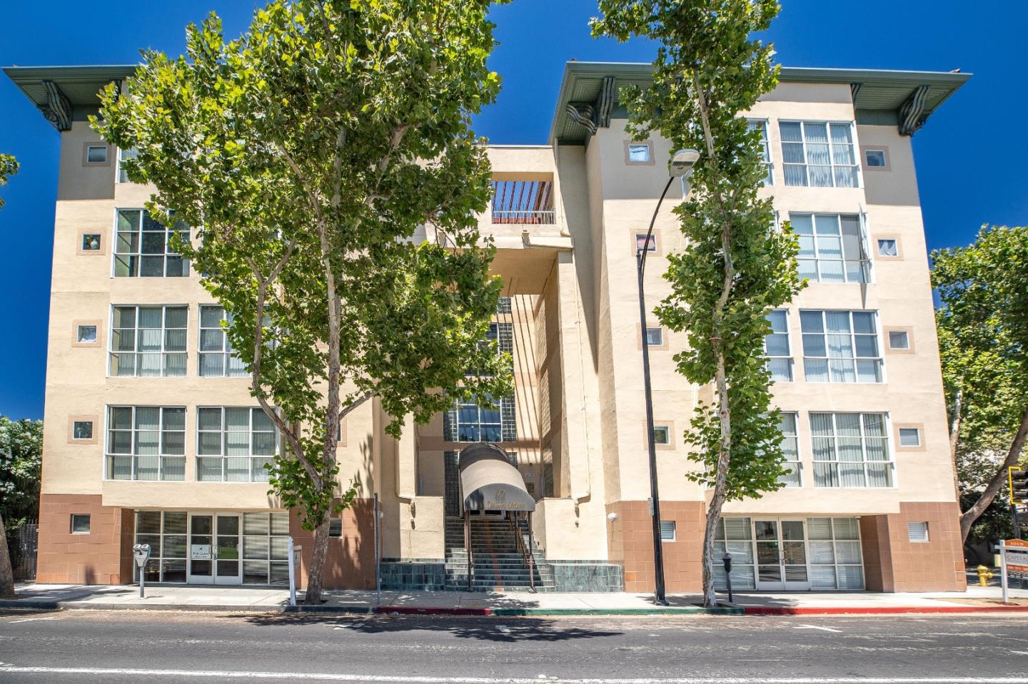 Detail Gallery Image 1 of 50 For 97 E Saint James St #41,  San Jose,  CA 95112 - 2 Beds | 2 Baths