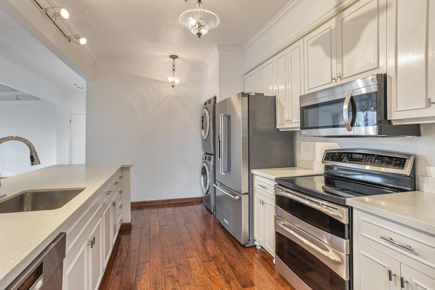97 E Saint James Street # 41, San Jose, California 95112, 2 Bedrooms Bedrooms, ,2 BathroomsBathrooms,Residential,For Sale,97 E Saint James Street # 41,ML81974462