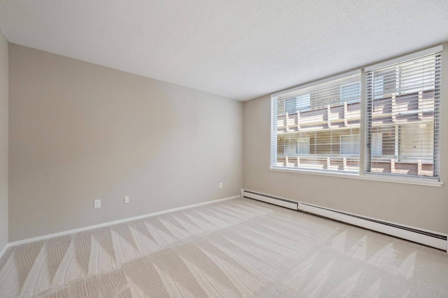 Detail Gallery Image 15 of 29 For 2601 College Ave #212,  Berkeley,  CA 94704 - 2 Beds | 2 Baths