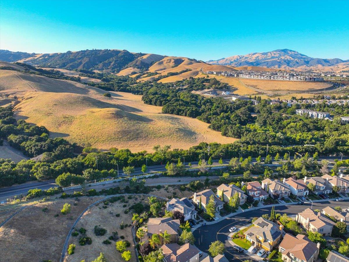 Detail Gallery Image 11 of 105 For 786 Pradera Way, San Ramon,  CA 94583 - 4 Beds | 3 Baths