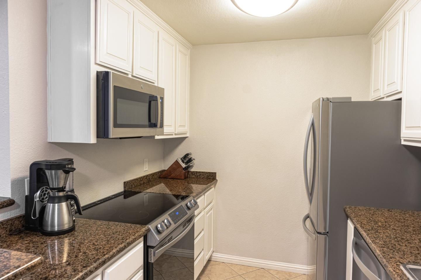 Detail Gallery Image 5 of 28 For 114 Monte Verano Ct, San Jose,  CA 95116 - 2 Beds | 1 Baths