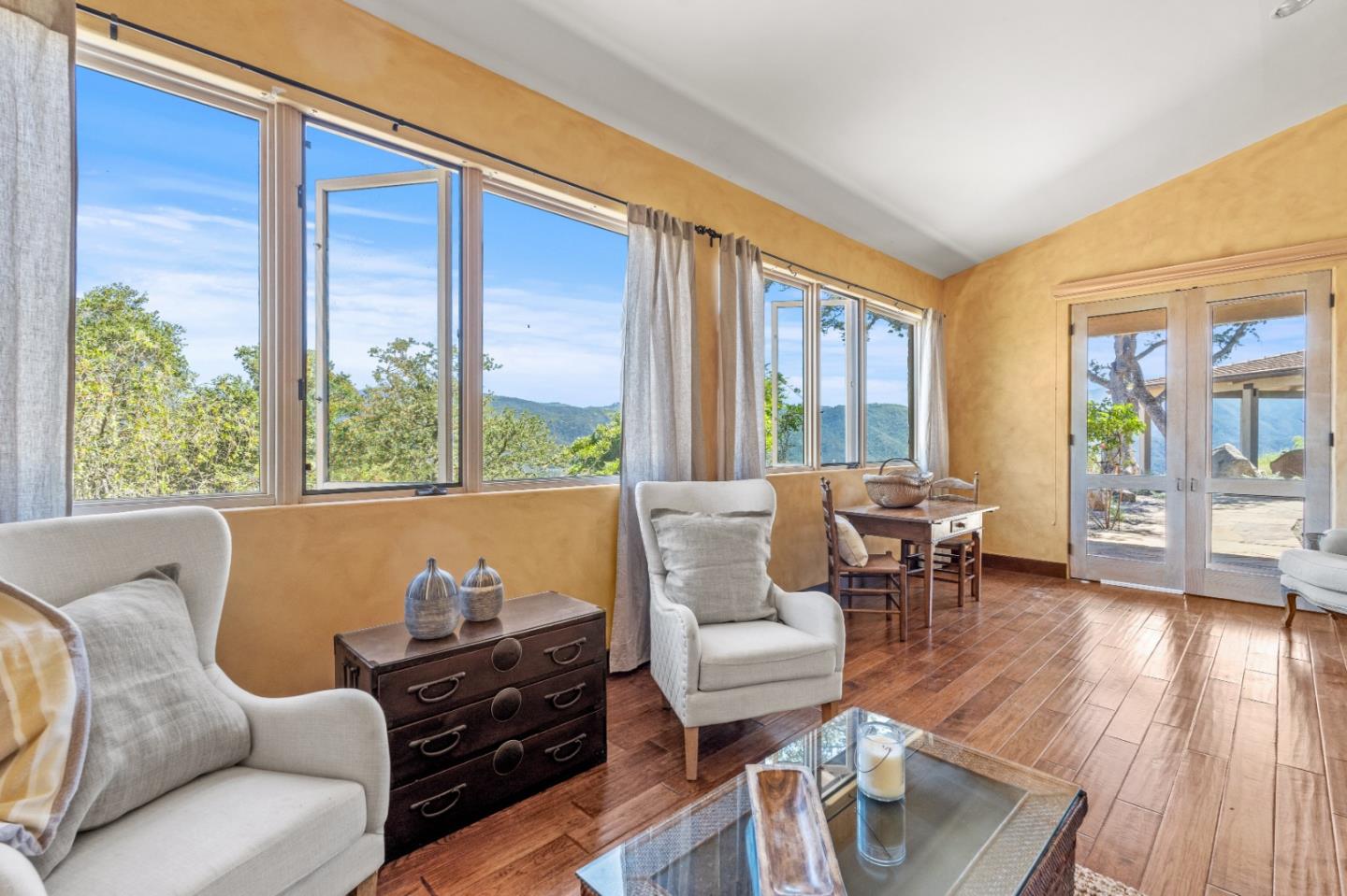 Detail Gallery Image 19 of 39 For 38 Asoleado Dr, Carmel Valley,  CA 93924 - 2 Beds | 2/1 Baths