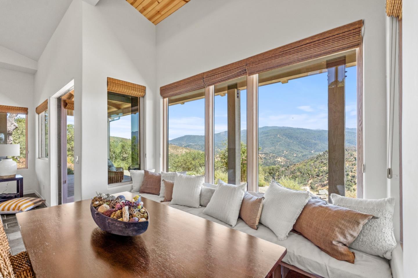 Detail Gallery Image 8 of 39 For 38 Asoleado Dr, Carmel Valley,  CA 93924 - 2 Beds | 2/1 Baths