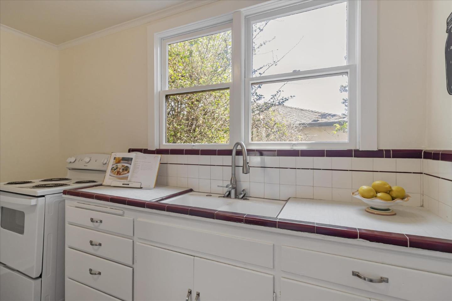 Detail Gallery Image 28 of 37 For 1345 Jenevein Ave, San Bruno,  CA 94066 - 3 Beds | 2 Baths