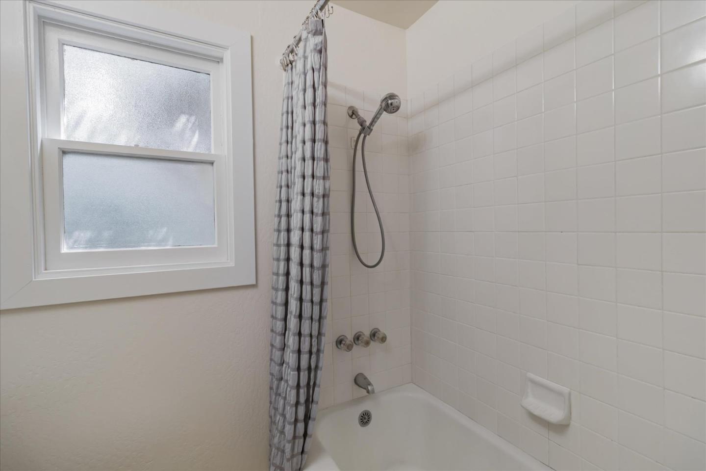 Detail Gallery Image 31 of 37 For 1345 Jenevein Ave, San Bruno,  CA 94066 - 3 Beds | 2 Baths