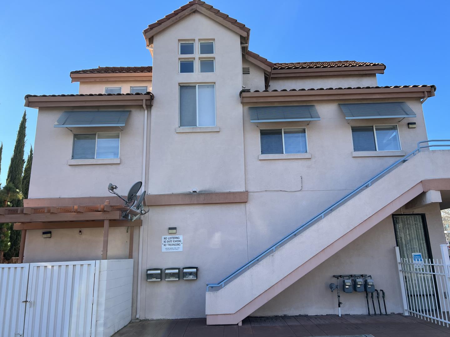 Detail Gallery Image 14 of 15 For 19028 Stevens Creek Blvd #3,  Cupertino,  CA 95014 - 3 Beds | 3 Baths