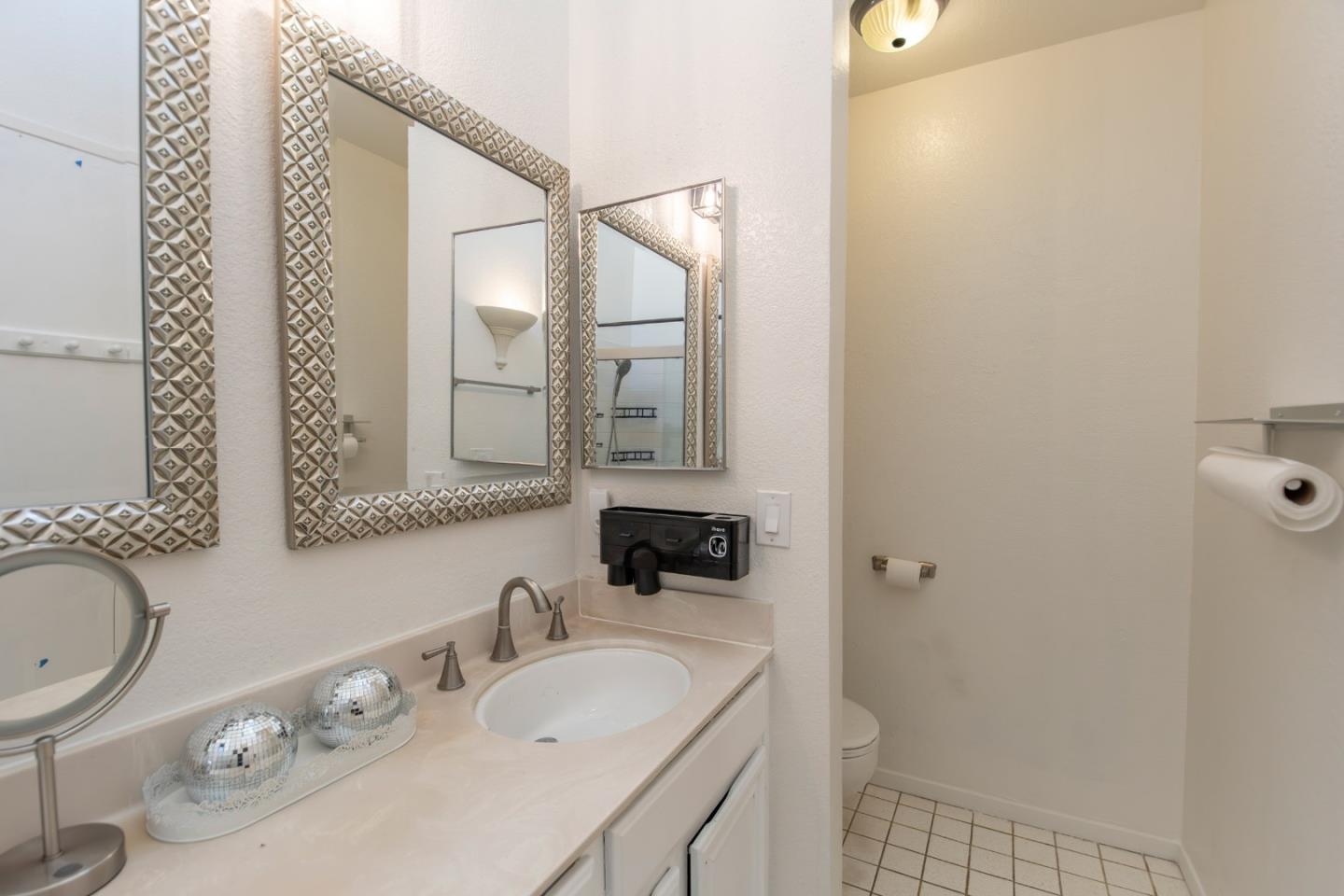 Detail Gallery Image 28 of 40 For 3475 Deerwood Ter #304,  Fremont,  CA 94536 - 2 Beds | 1 Baths