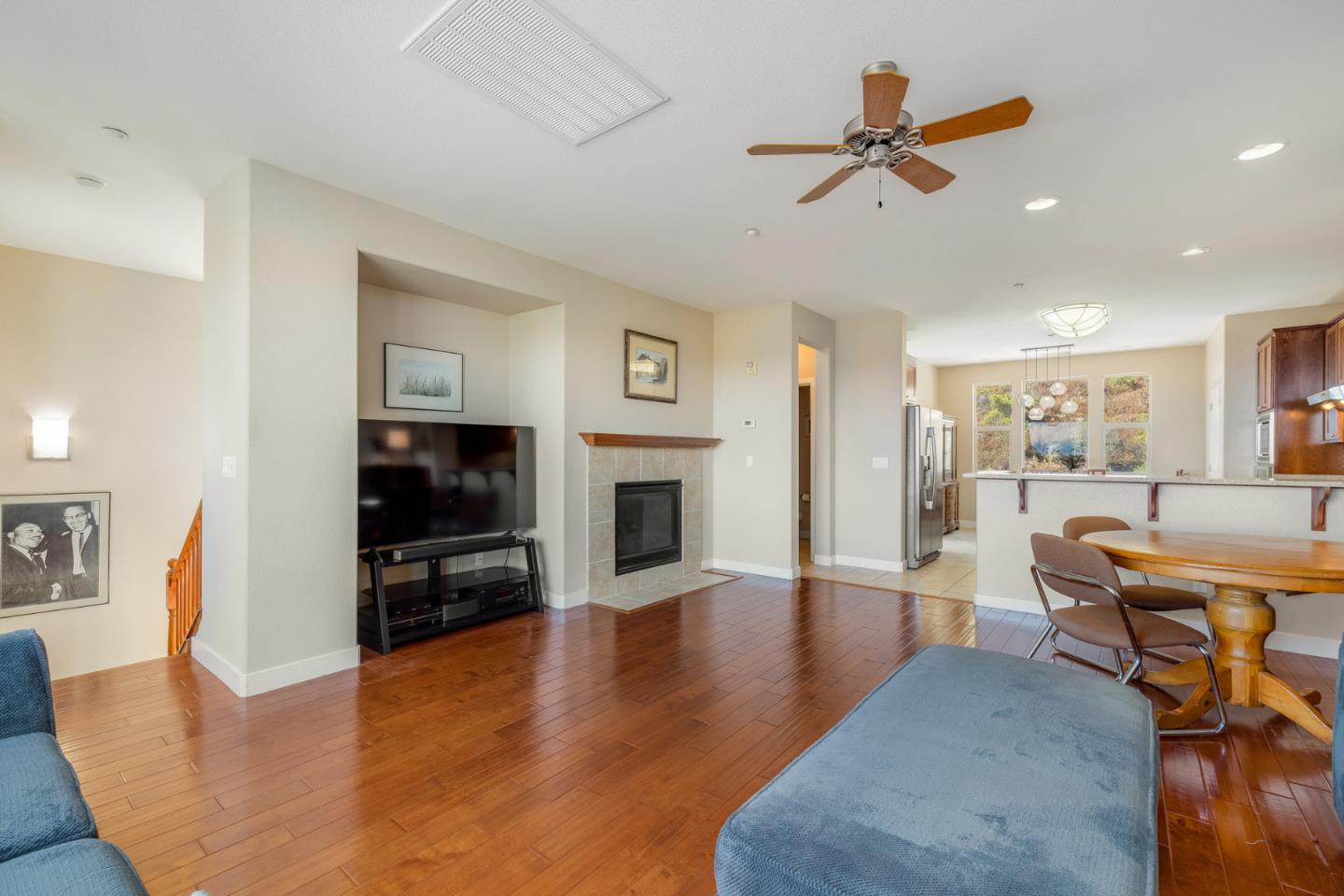 Detail Gallery Image 19 of 66 For 6437 Blue Rock Ct, Oakland,  CA 94605 - 3 Beds | 2/1 Baths