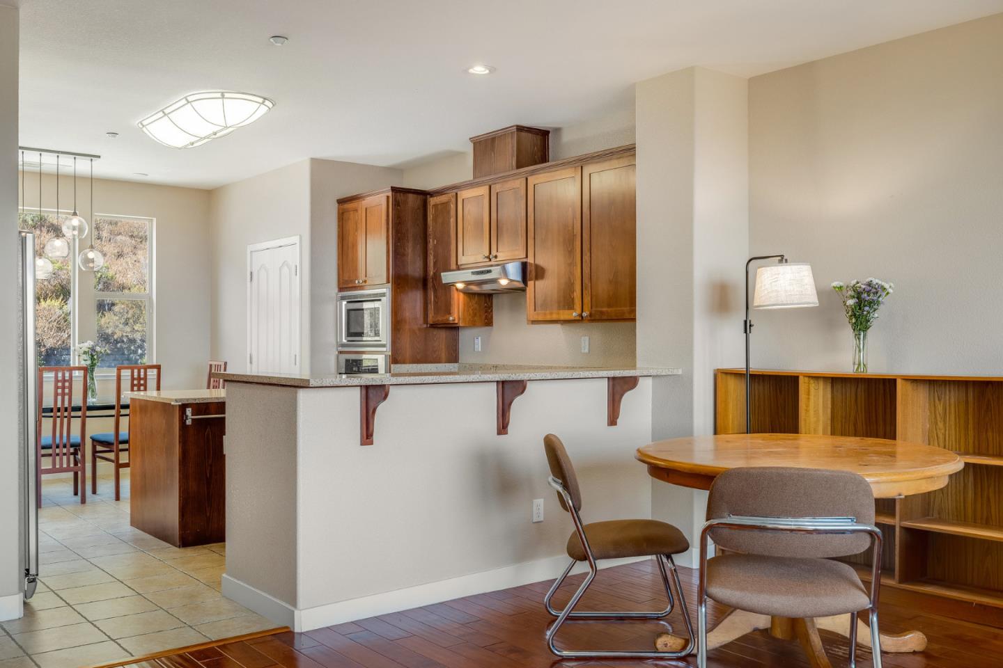 Detail Gallery Image 21 of 66 For 6437 Blue Rock Ct, Oakland,  CA 94605 - 3 Beds | 2/1 Baths