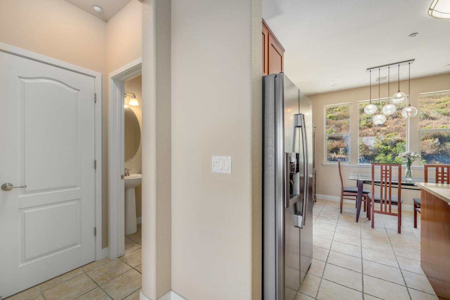 Detail Gallery Image 30 of 66 For 6437 Blue Rock Ct, Oakland,  CA 94605 - 3 Beds | 2/1 Baths