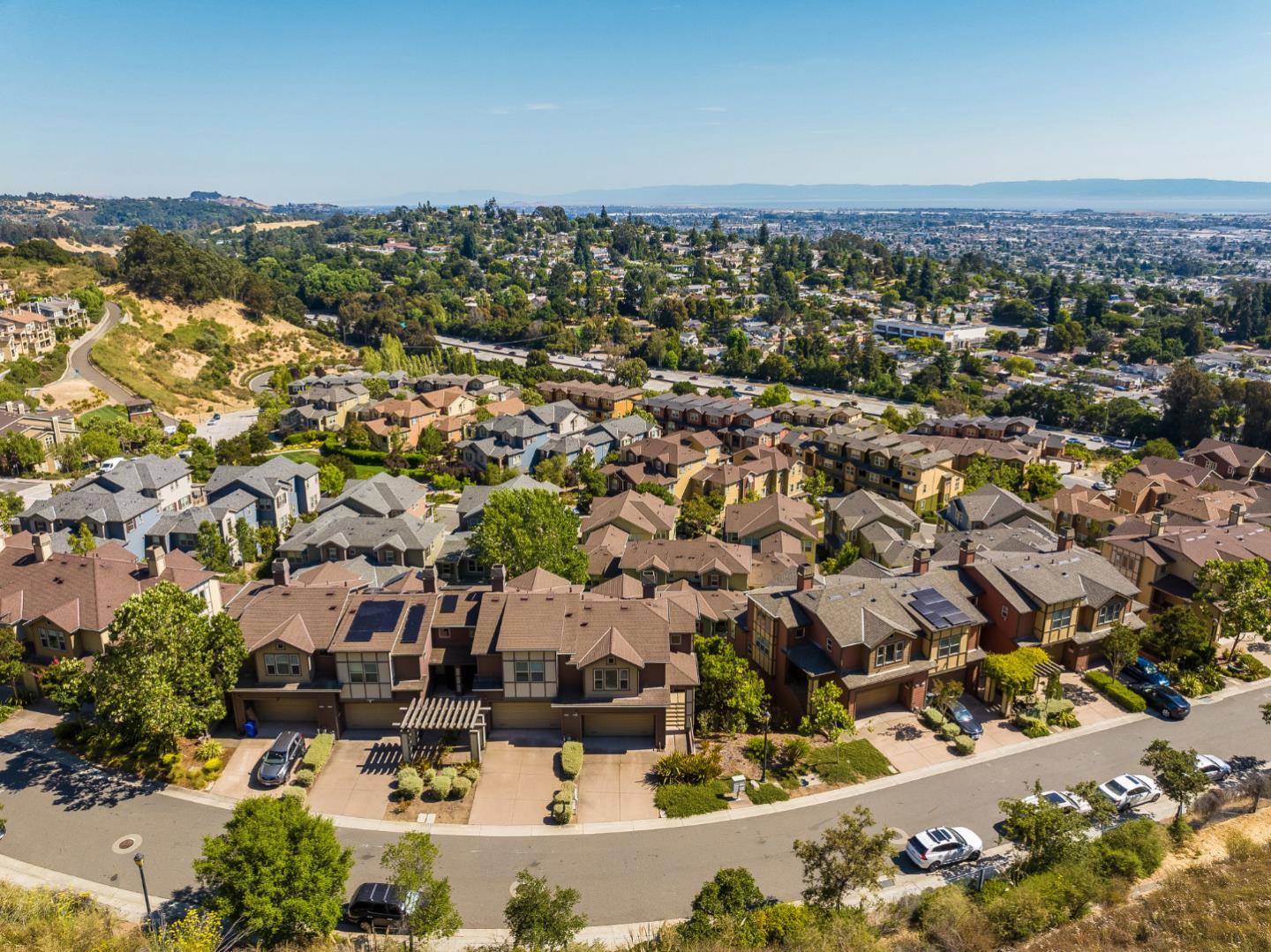 Detail Gallery Image 53 of 66 For 6437 Blue Rock Ct, Oakland,  CA 94605 - 3 Beds | 2/1 Baths