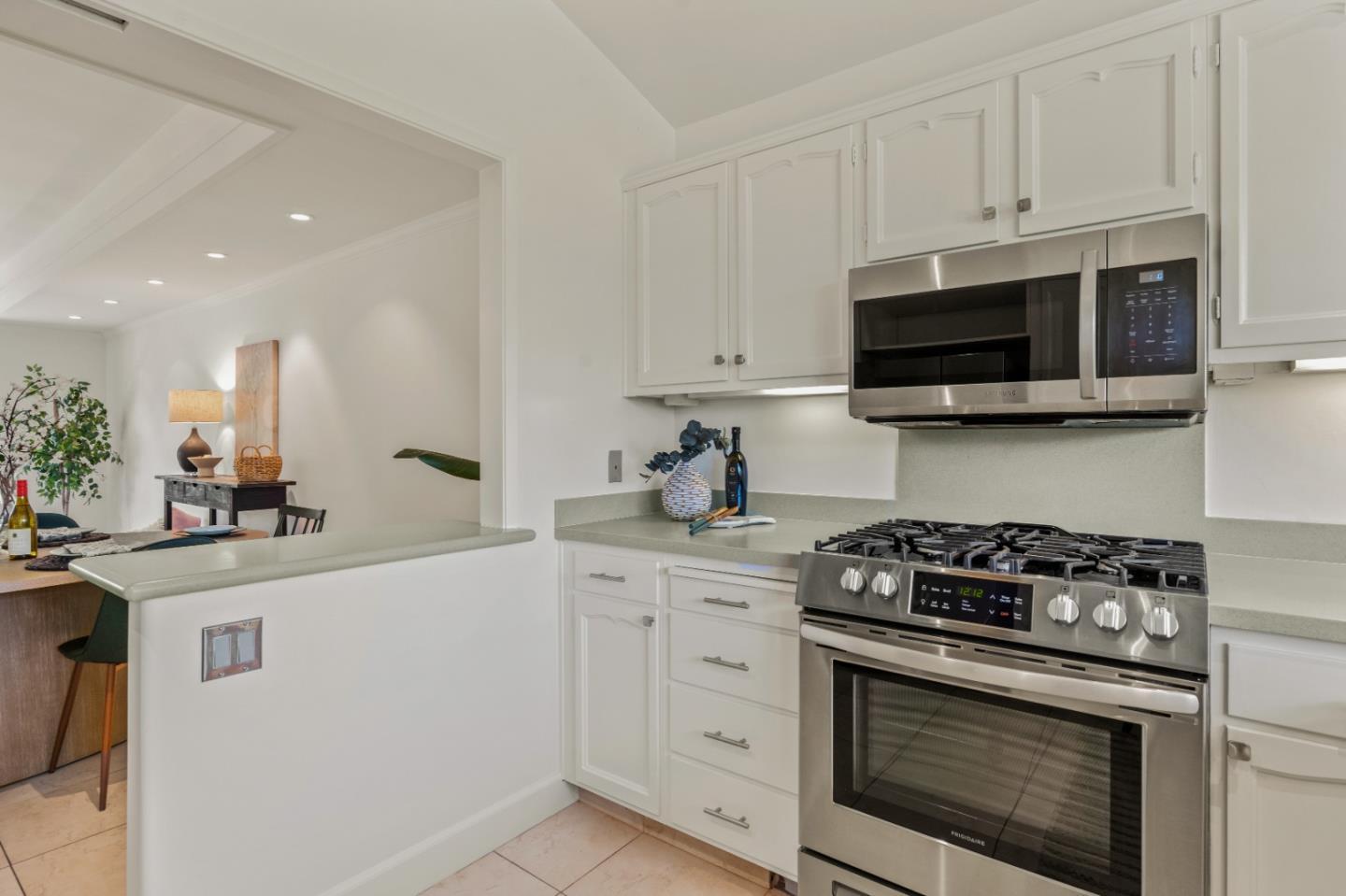 Detail Gallery Image 12 of 50 For 22 Del Mesa Carmel, Carmel,  CA 93923 - 2 Beds | 2 Baths