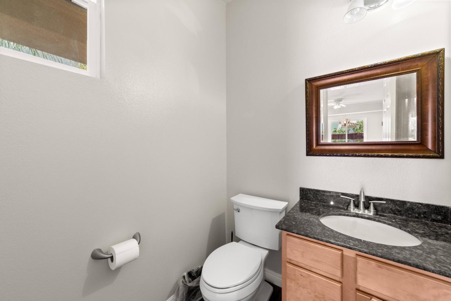 Detail Gallery Image 11 of 28 For 727 Talbot Ct, Morgan Hill,  CA 95037 - 4 Beds | 2/1 Baths