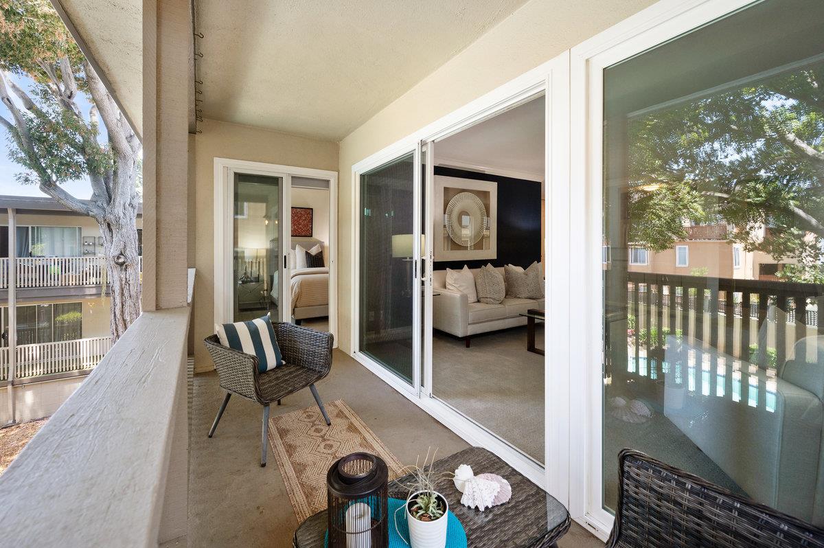 Detail Gallery Image 9 of 60 For 239 Elm St #6,  San Mateo,  CA 94401 - 2 Beds | 2 Baths