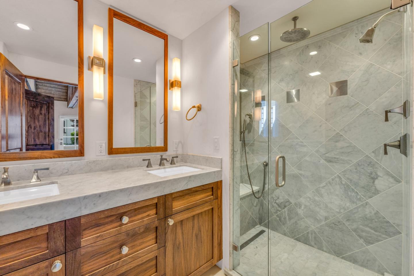 Detail Gallery Image 14 of 24 For 3947 San Antonio Ave, Carmel,  CA 93923 - 2 Beds | 2/1 Baths