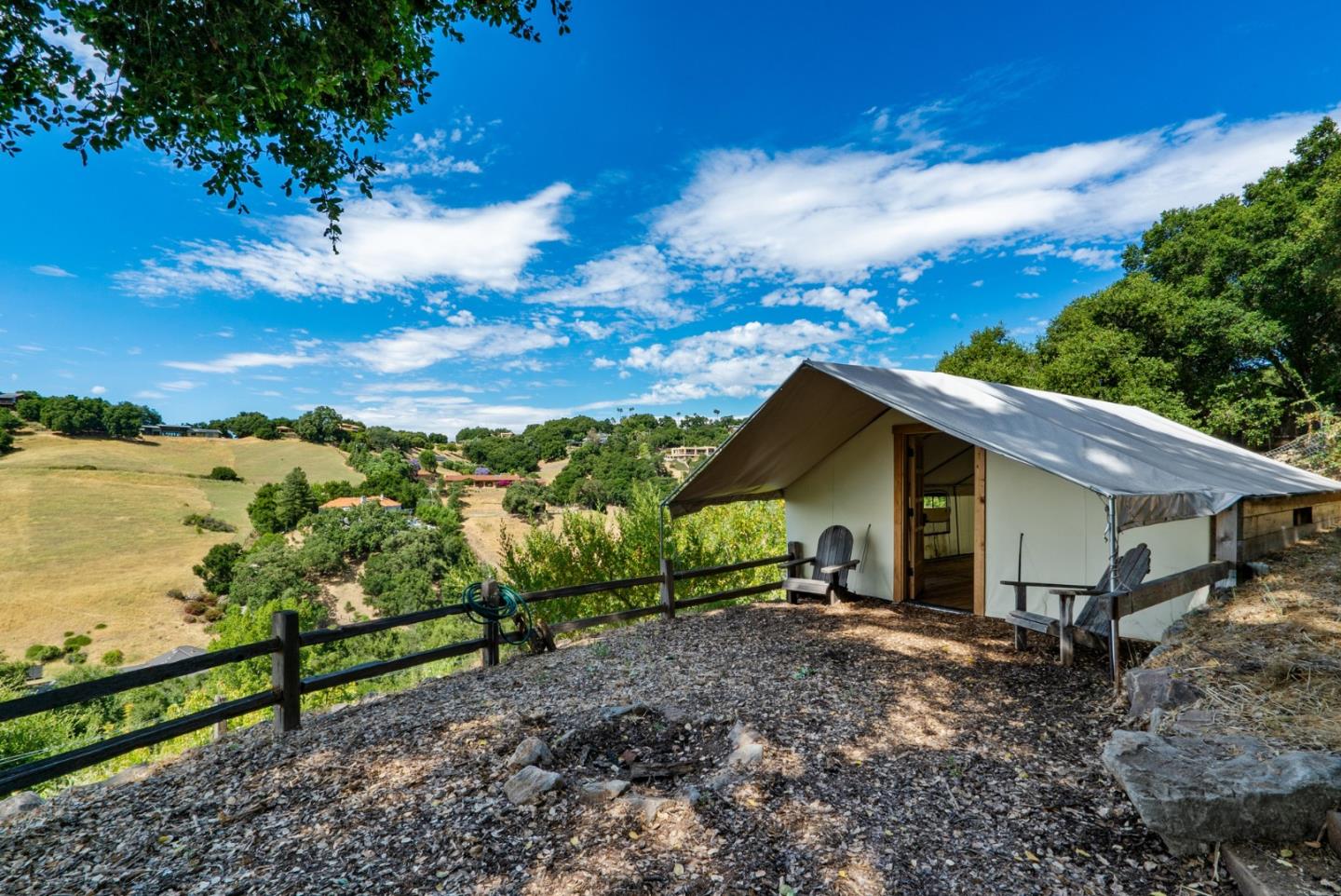 Detail Gallery Image 17 of 105 For 15651 Kennedy Rd, Los Gatos,  CA 95032 - 4 Beds | 3/1 Baths