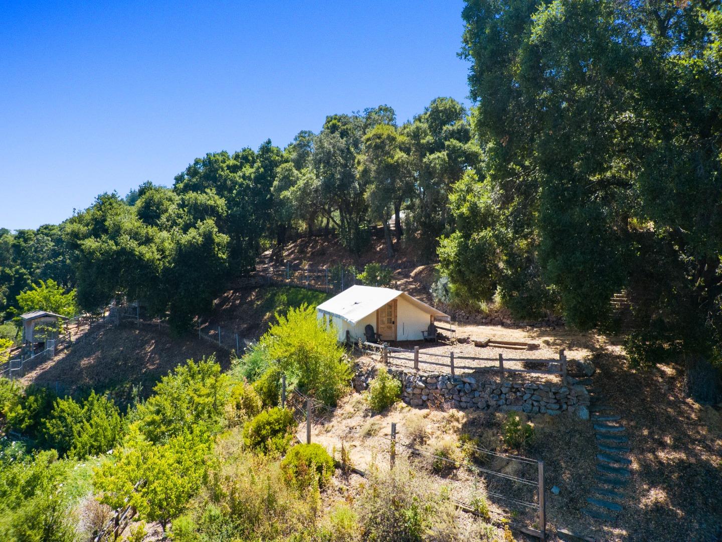 Detail Gallery Image 19 of 105 For 15651 Kennedy Rd, Los Gatos,  CA 95032 - 4 Beds | 3/1 Baths