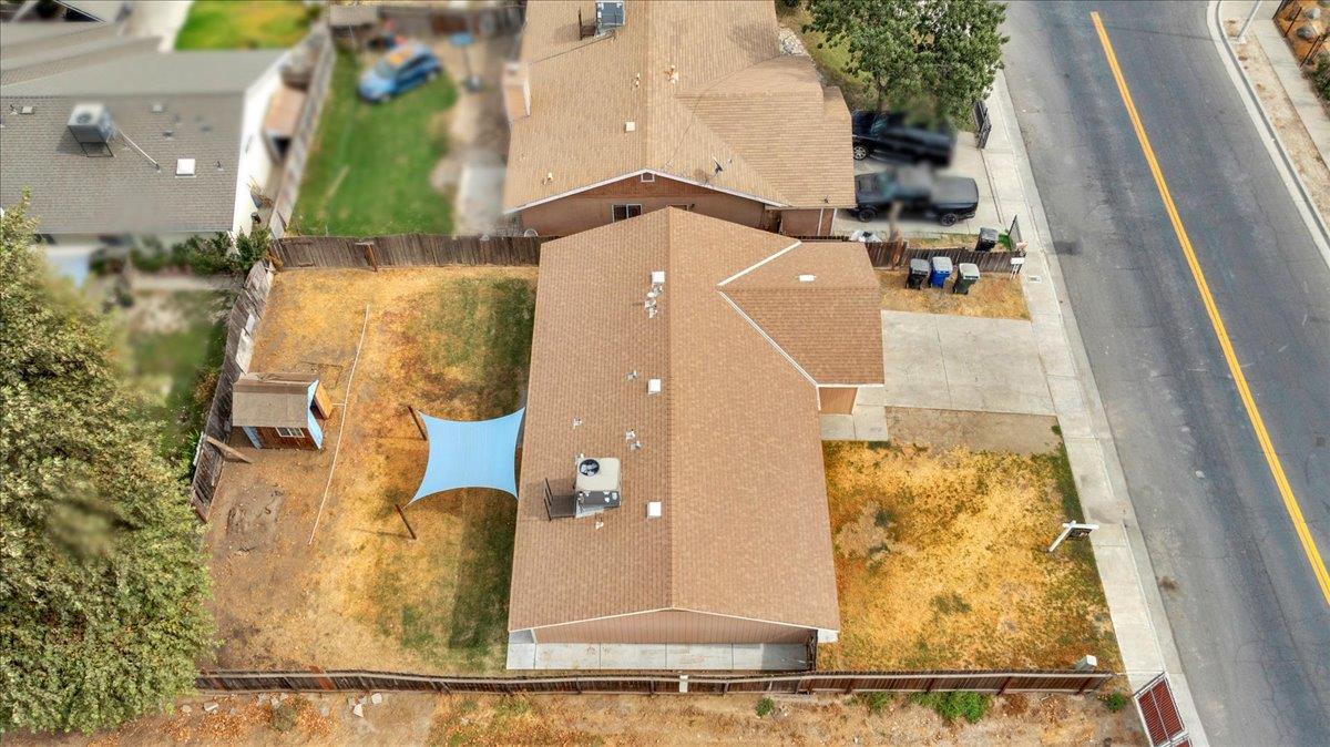 Detail Gallery Image 6 of 35 For 1346 Davis St, Hanford,  CA 93230 - 3 Beds | 2 Baths